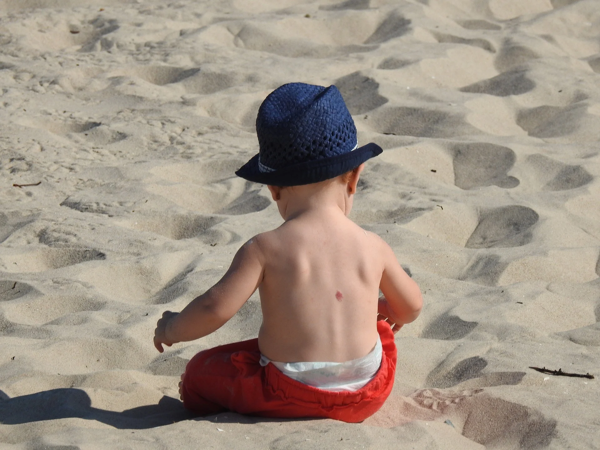 Keeping Your Baby Safe in Summer
