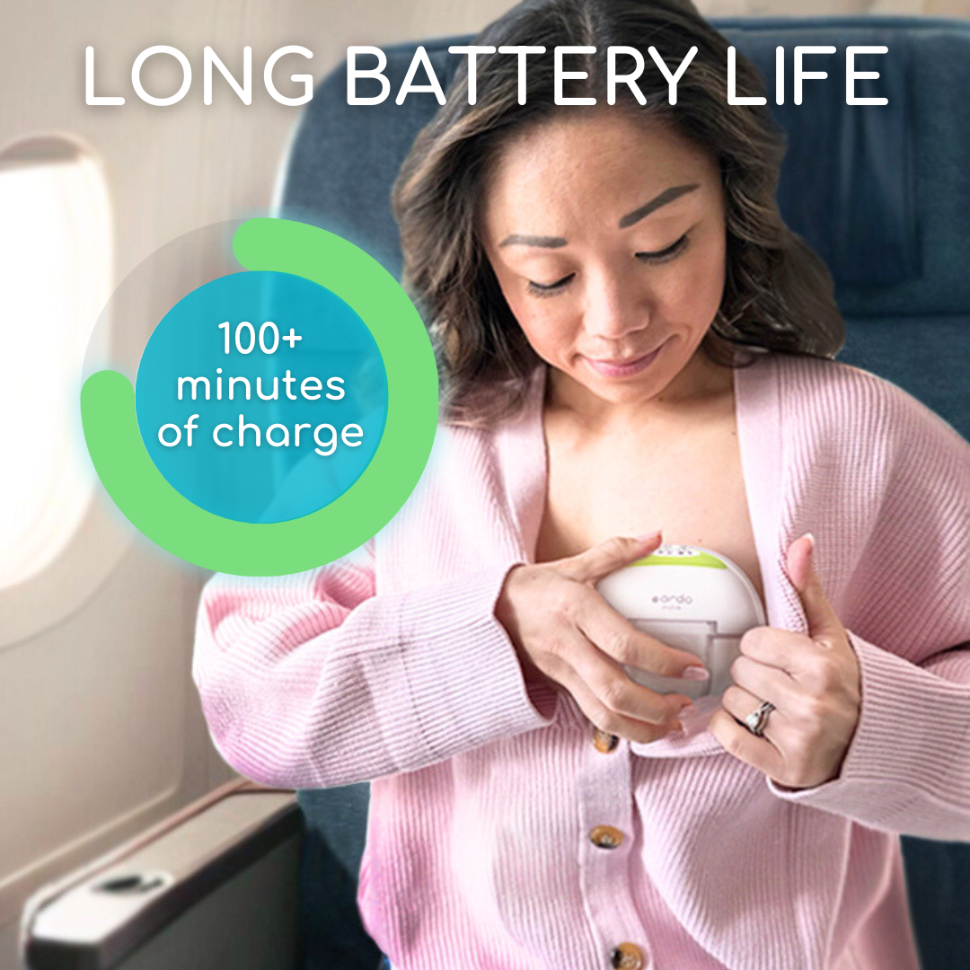 Ardo Melia Wearable Pump Weight Portable Lightweight Design A mom wearing an Ardo Melia Wearable Pump on a plane due to its long battery life